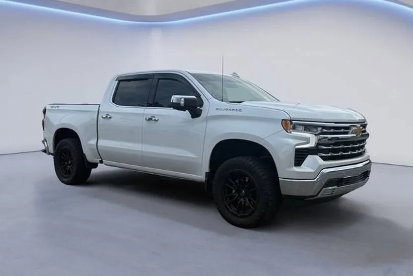 2022 Chevrolet Silverado 1500 LTZ photo 1
