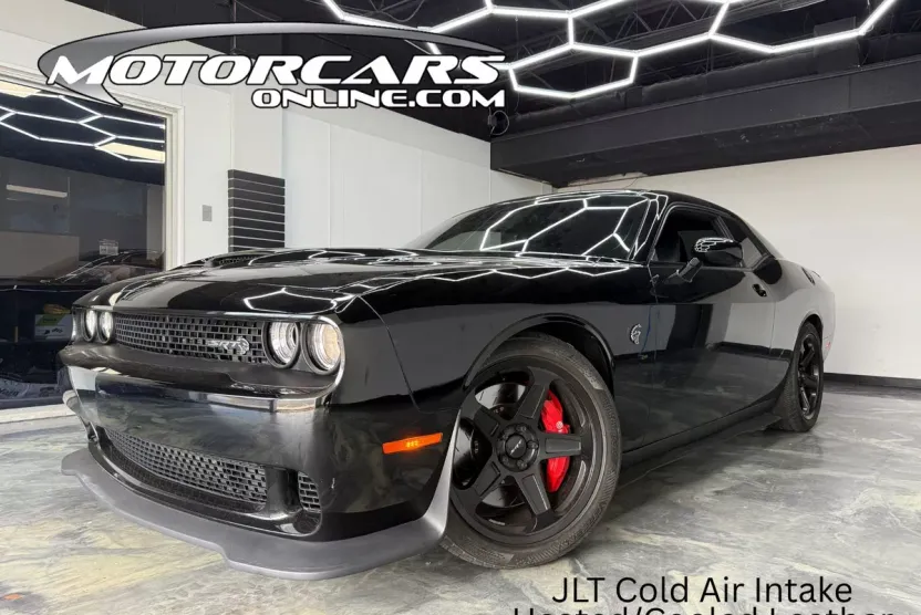 2015 Dodge Challenger SRT8 Hellcat photo 1
