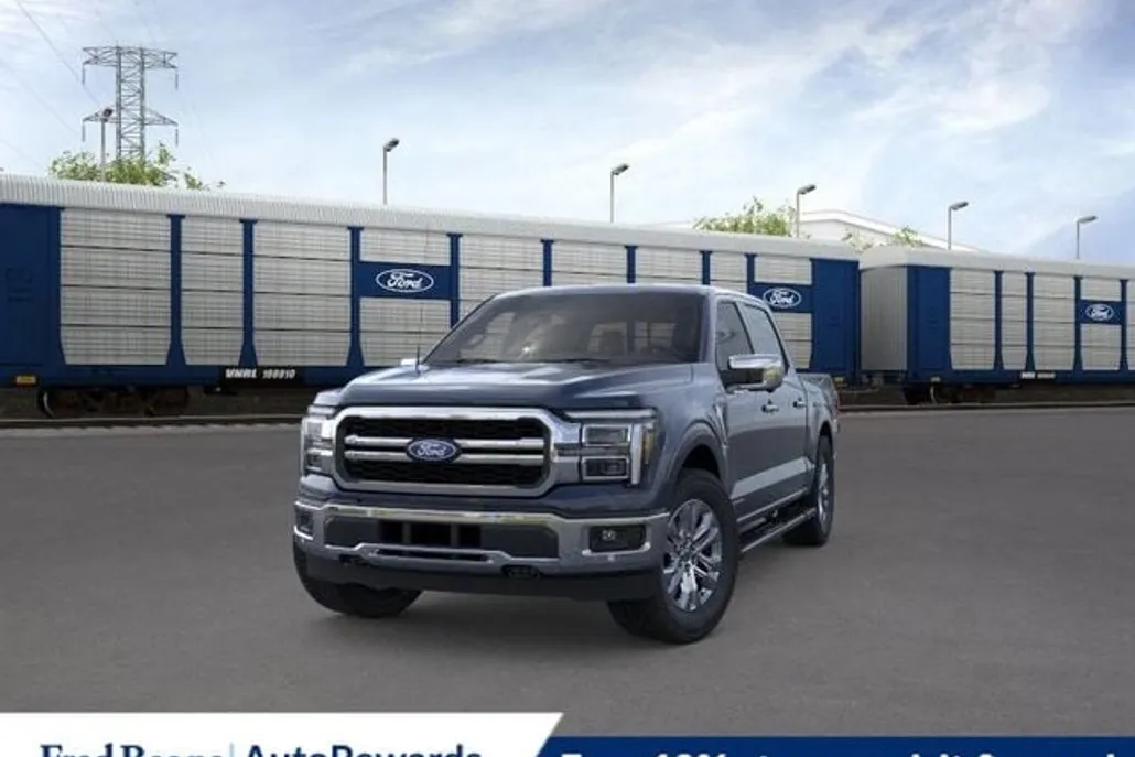 2025 Ford F-150 Lariat photo 1