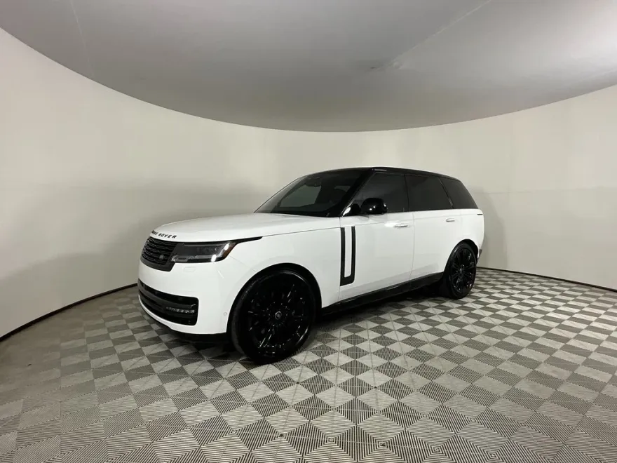 2025 Land Rover Range Rover SE photo 1