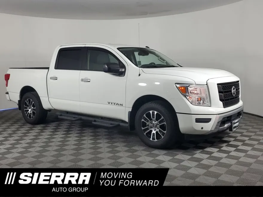 2021 Nissan Titan SV photo 1