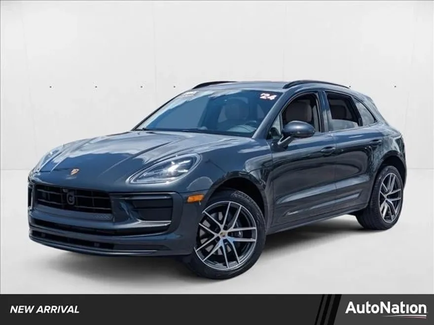 2024 Porsche Macan T photo 1