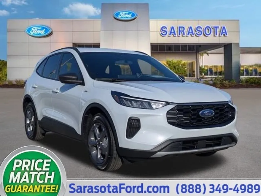 2025 Ford Escape ST-Line photo 1