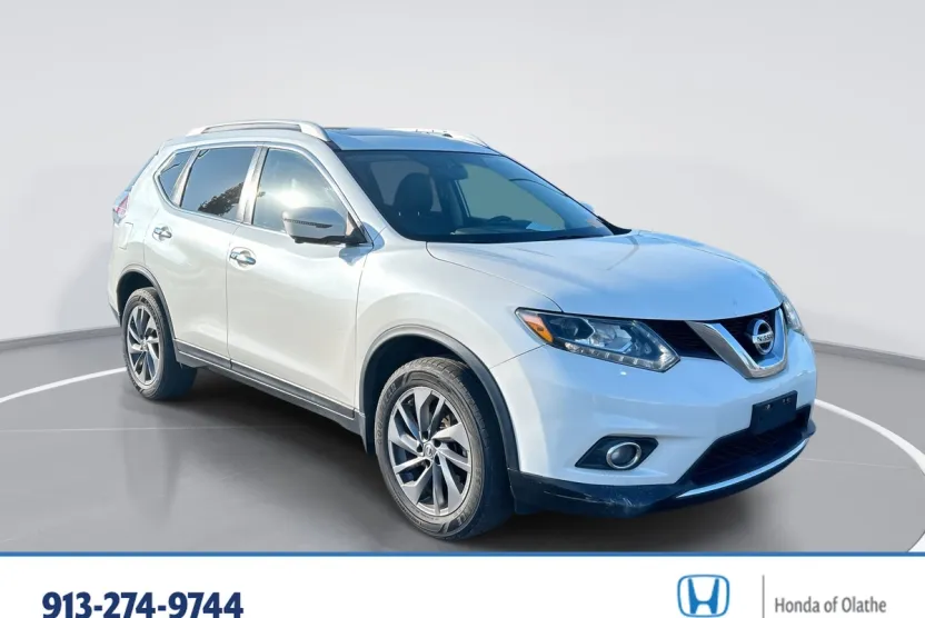 2016 Nissan Rogue SL photo 1