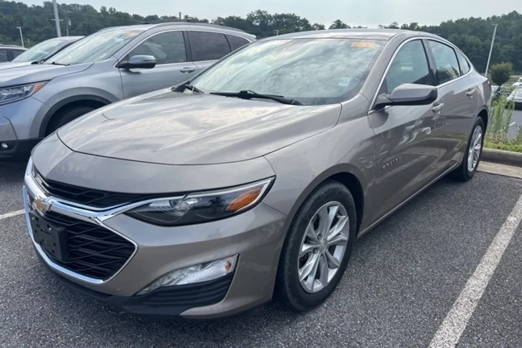 2023 Chevrolet Malibu 1LT photo 1
