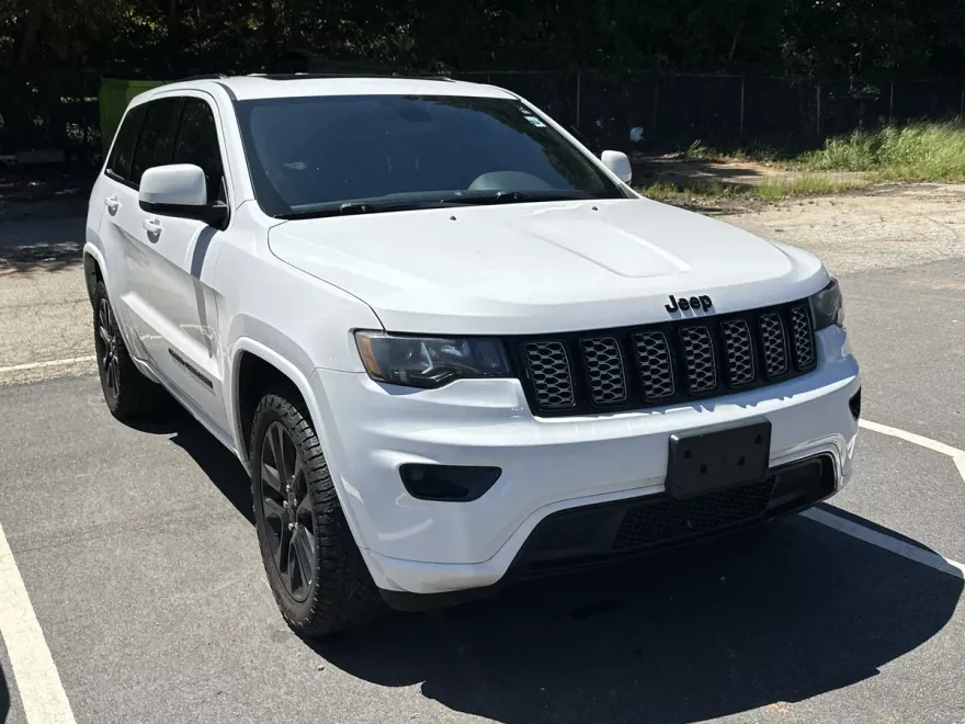 2019 Jeep Grand Cherokee Altitude Sport photo 1