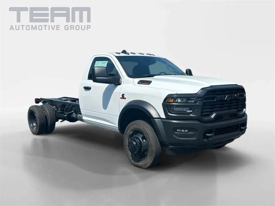 2025 Ram 5500 Tradesman photo 1