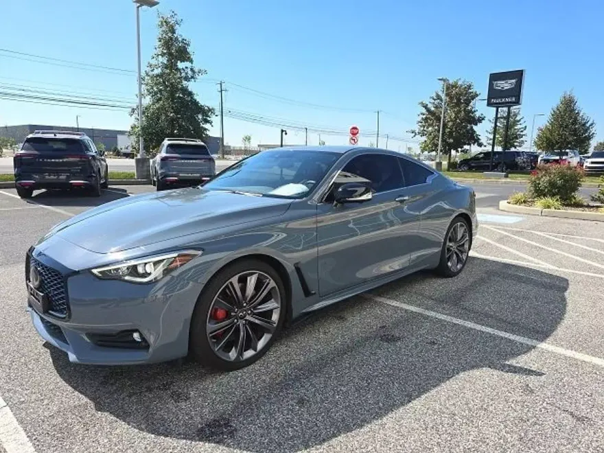 2022 Infiniti Q60 Red Sport 400 photo 1