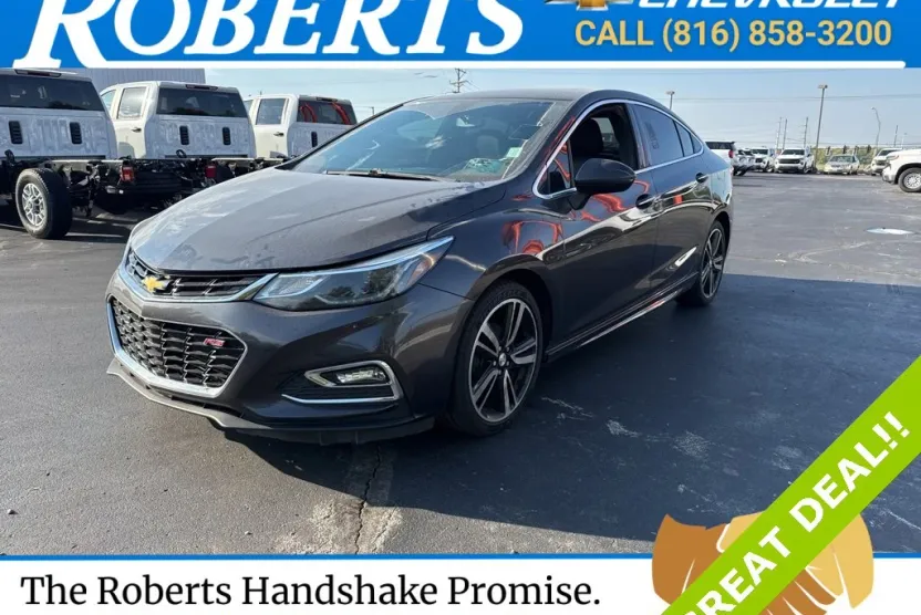 2017 Chevrolet Cruze Premier photo 1