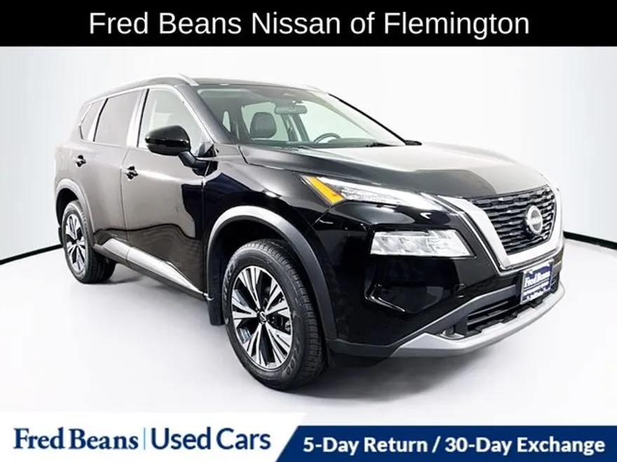 2022 Nissan Rogue SV photo 1