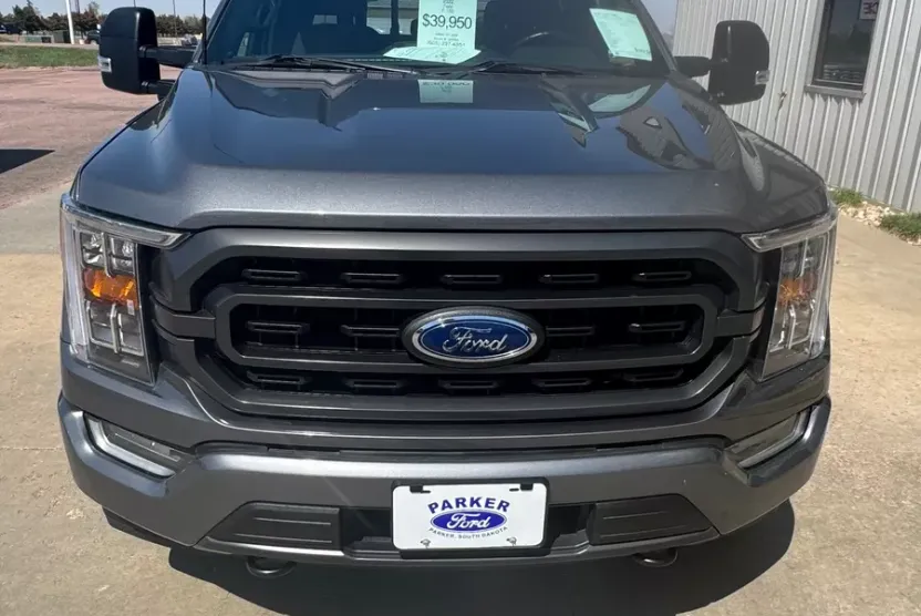 2022 Ford F-150 XLT photo 1