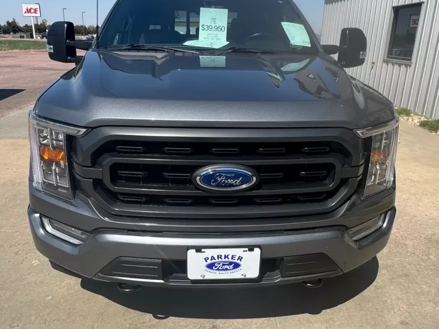 2022 Ford F-150 XLT photo 1