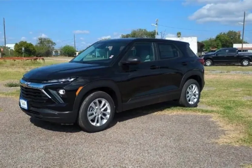 2026 Chevrolet Trailblazer LS photo 1
