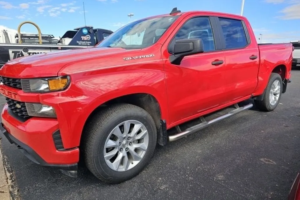 2021 Chevrolet Silverado 1500 Custom photo 1