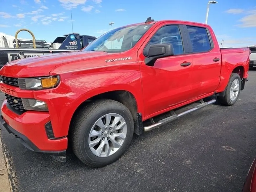 2021 Chevrolet Silverado 1500 Custom photo 1