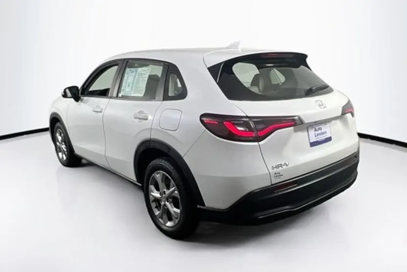 2023 Honda HR-V LX photo 1