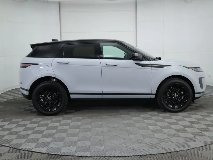 2025 Land Rover Range Rover Evoque S photo 1