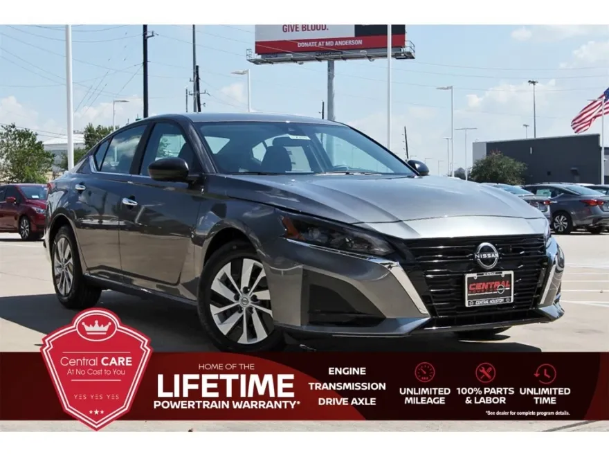 2025 Nissan Altima S photo 1