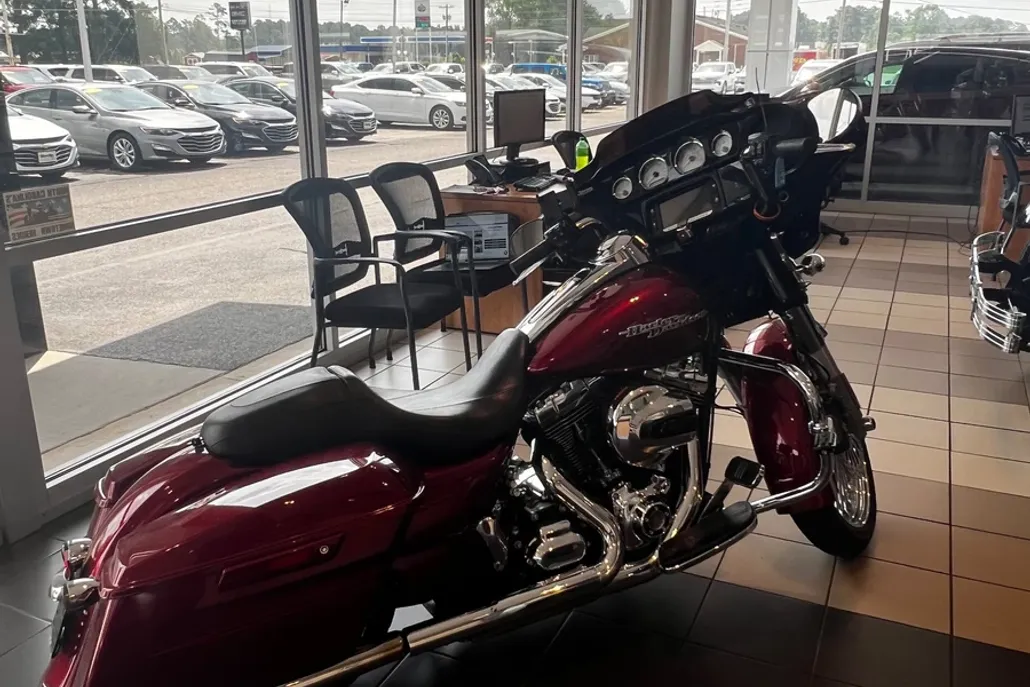 2016 Harley Davidson FLHXS / Street Glide Special photo 1