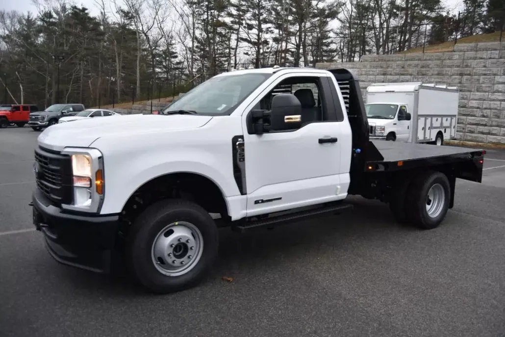2024 Ford F-350 photo 1