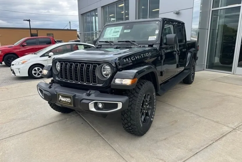 2025 Jeep Gladiator Sport photo 1