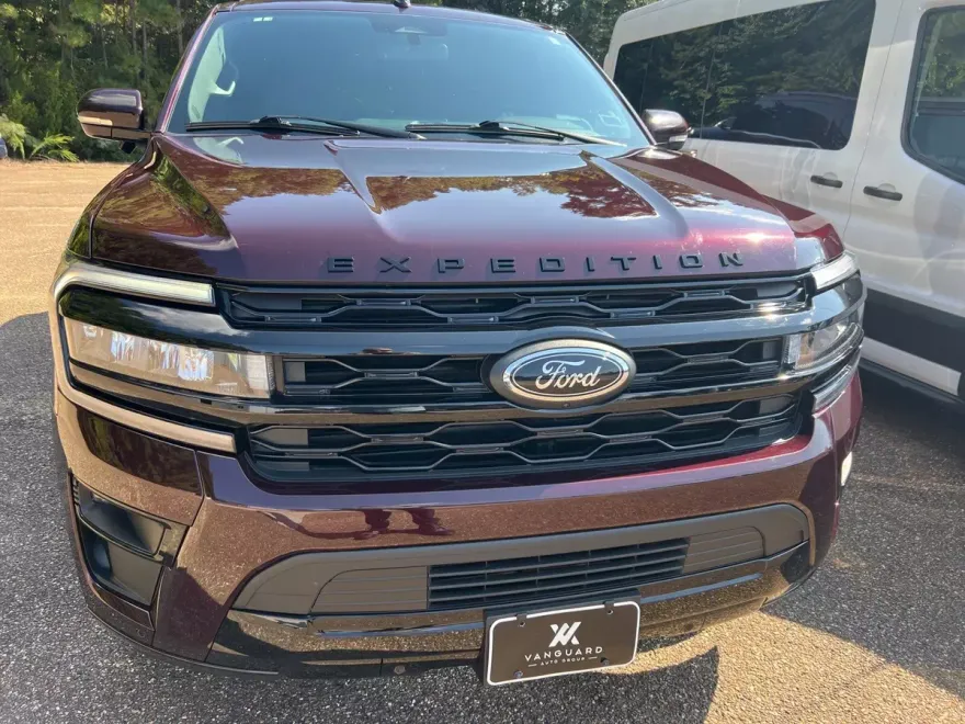2024 Ford Expedition MAX Limited photo 1