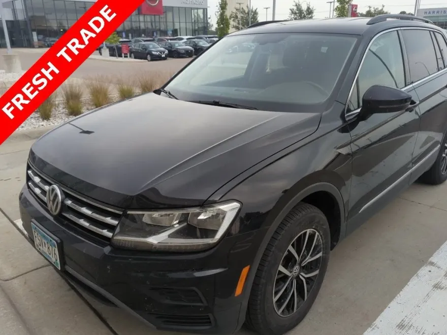 2021 Volkswagen Tiguan SE photo 1