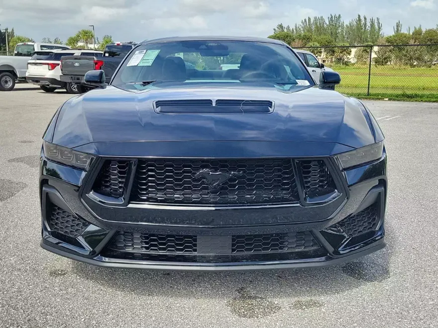2024 Ford Mustang GT photo 1
