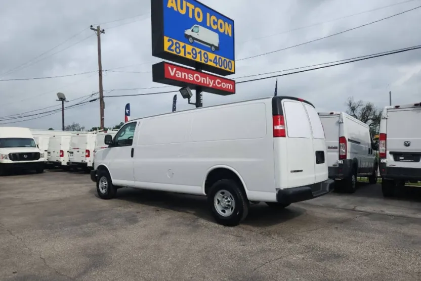 2021 Chevrolet Express 2500 Cargo photo 1