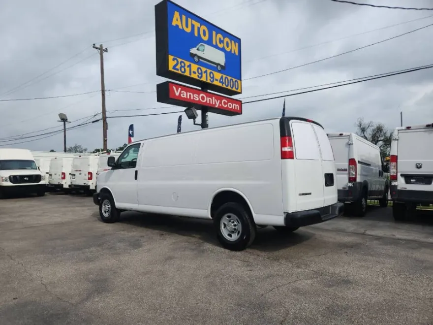 2021 Chevrolet Express 2500 Cargo photo 1