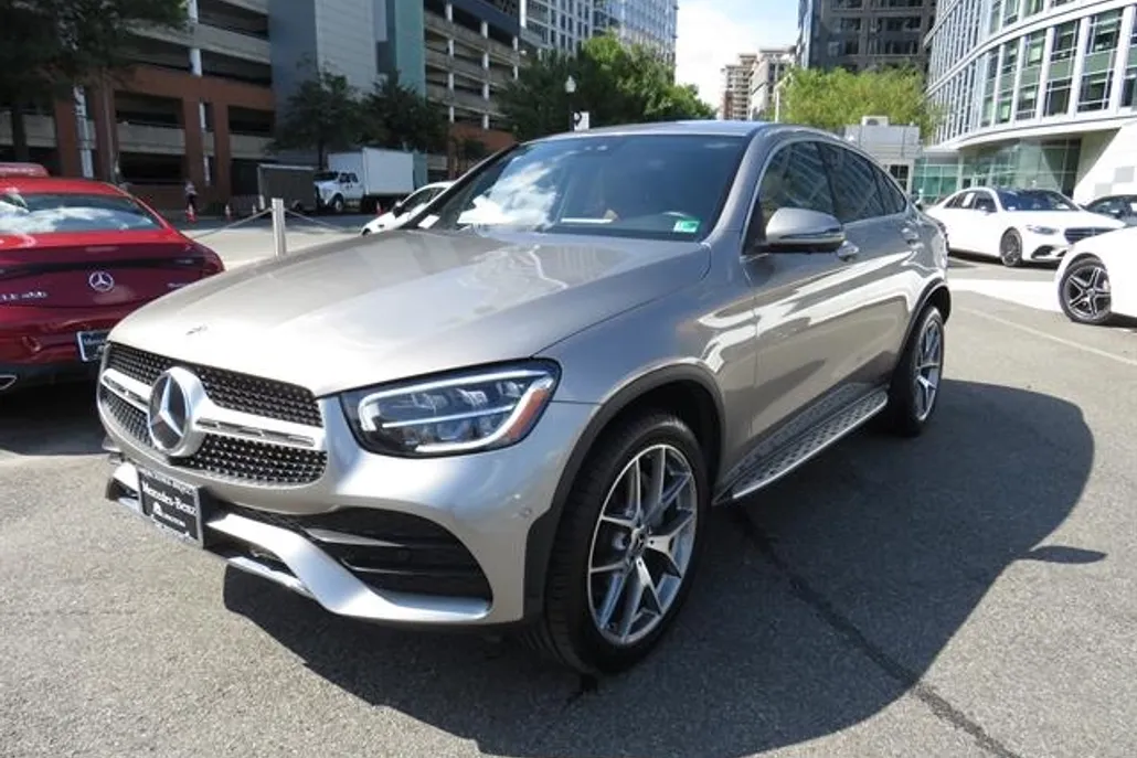 2021 Mercedes Benz GLC 300 photo 1