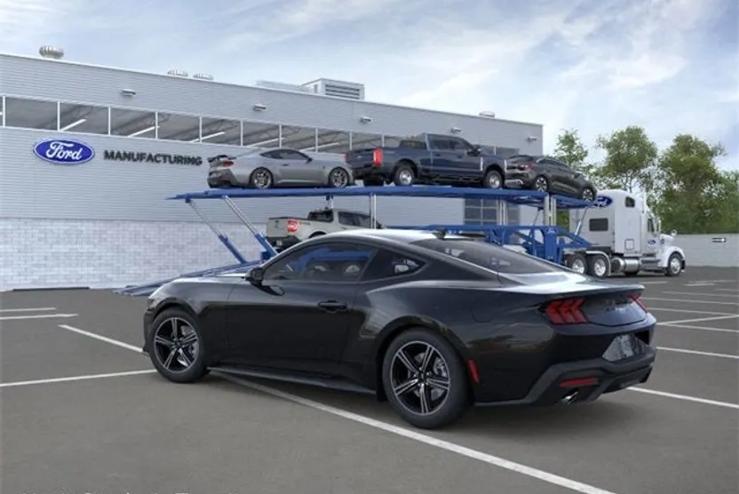 2025 Ford Mustang EcoBoost photo 1