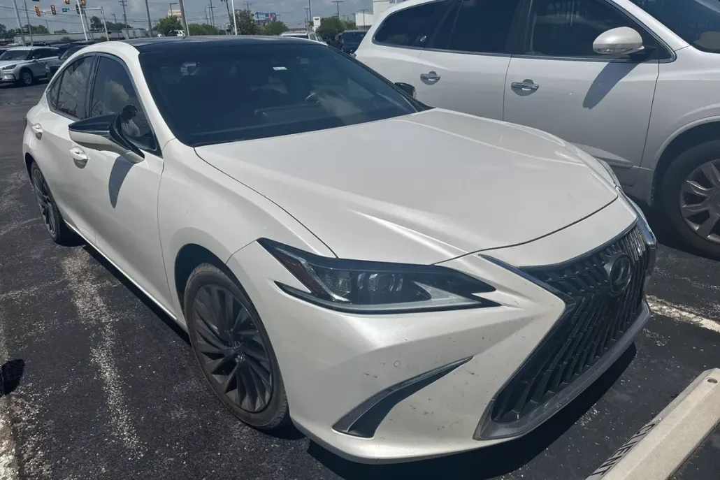 2022 Lexus ES 350 Luxury photo 1
