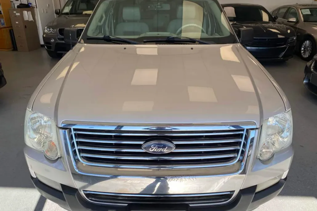 2007 Ford Explorer XLT photo 1