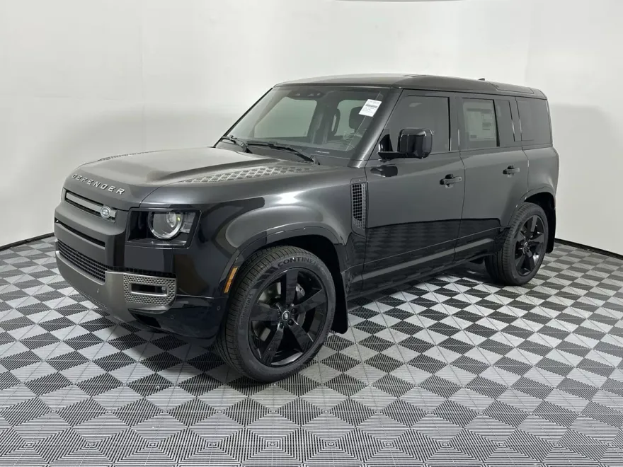 2025 Land Rover Defender 110 X-Dynamic SE photo 1