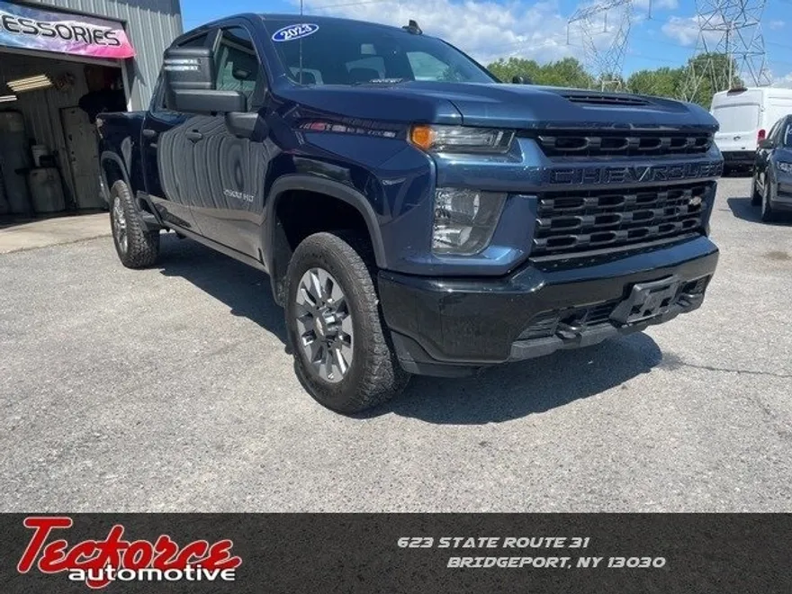 2023 Chevrolet Silverado 2500HD Custom photo 1