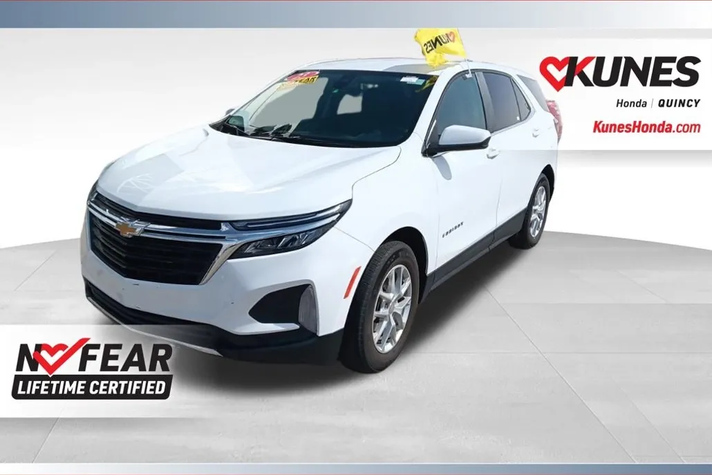 2023 Chevrolet Equinox LT photo 1
