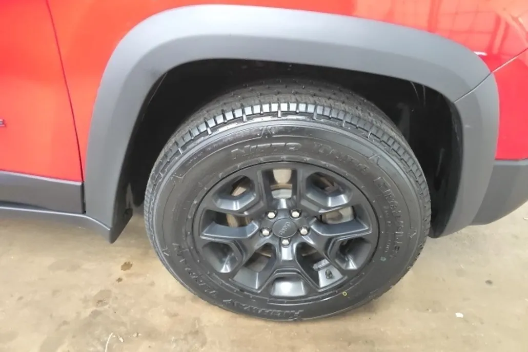 2019 Jeep Cherokee Trailhawk photo 1