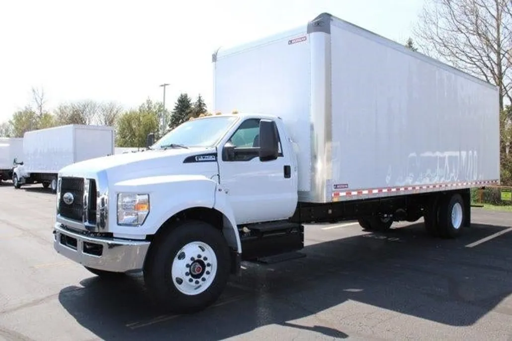 2025 Ford F-750 photo 1