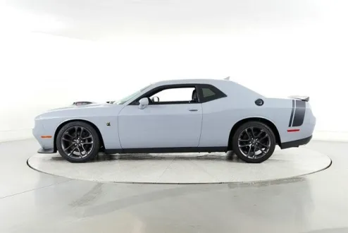 2022 Dodge Challenger R/T Scat Pack photo 3