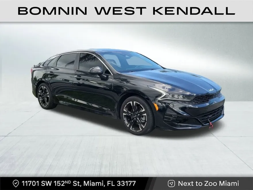 2022 Kia K5 GT-Line photo 1