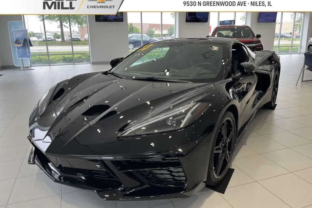 2023 Chevrolet Corvette Stingray 2LT photo 1
