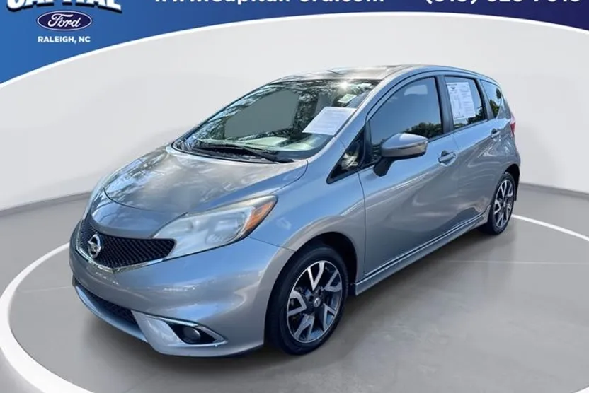 2015 Nissan Versa Note SR photo 1