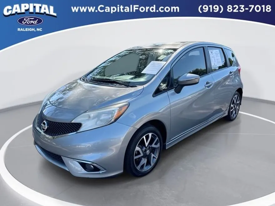2015 Nissan Versa Note SR photo 1
