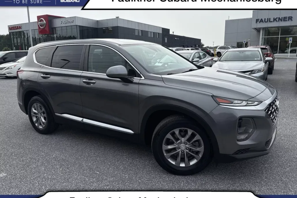 2019 Hyundai Santa Fe SE photo 1