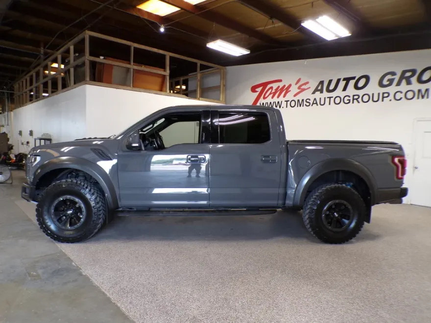2018 Ford F-150 Raptor photo 1