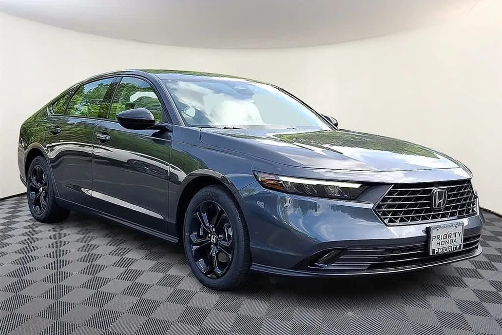 2025 Honda Accord 1.5T SE photo 1