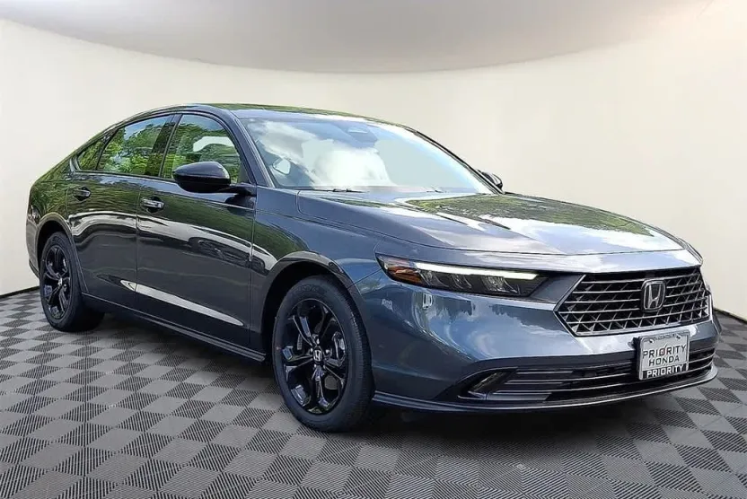 2025 Honda Accord 1.5T SE photo 1