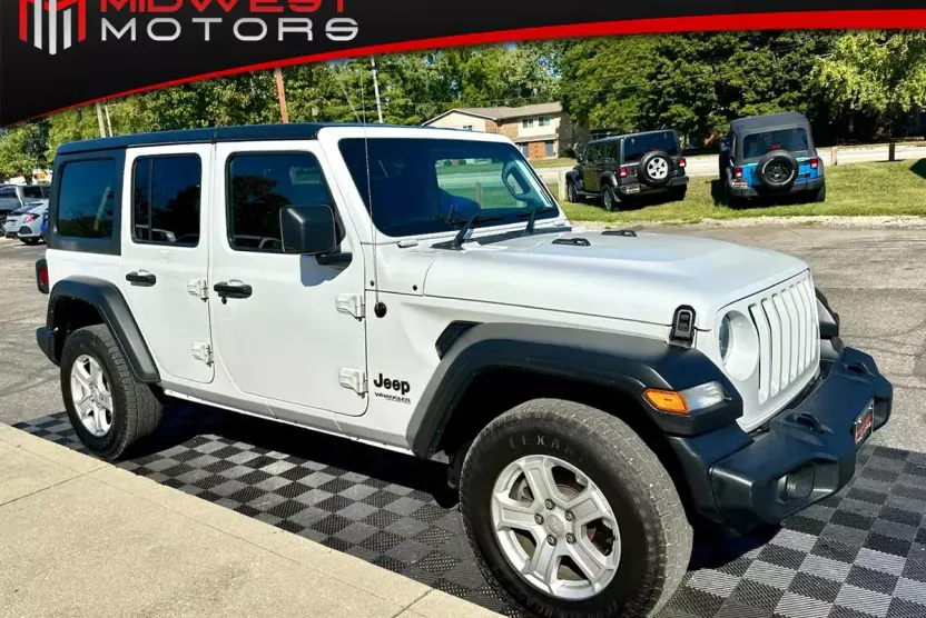 2022 Jeep Wrangler Unlimited Sport RHD photo 1