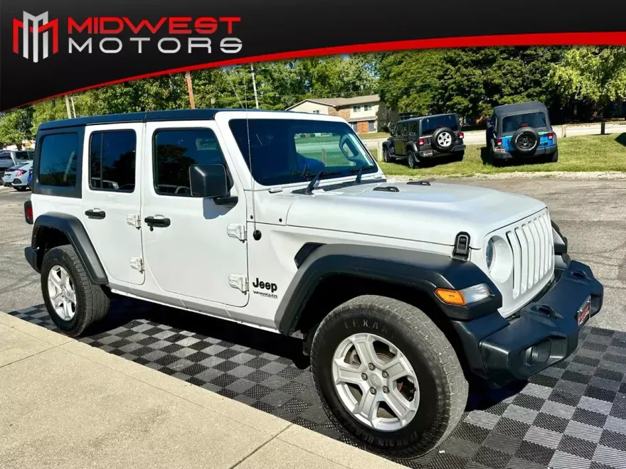 2022 Jeep Wrangler Unlimited Sport RHD photo 1